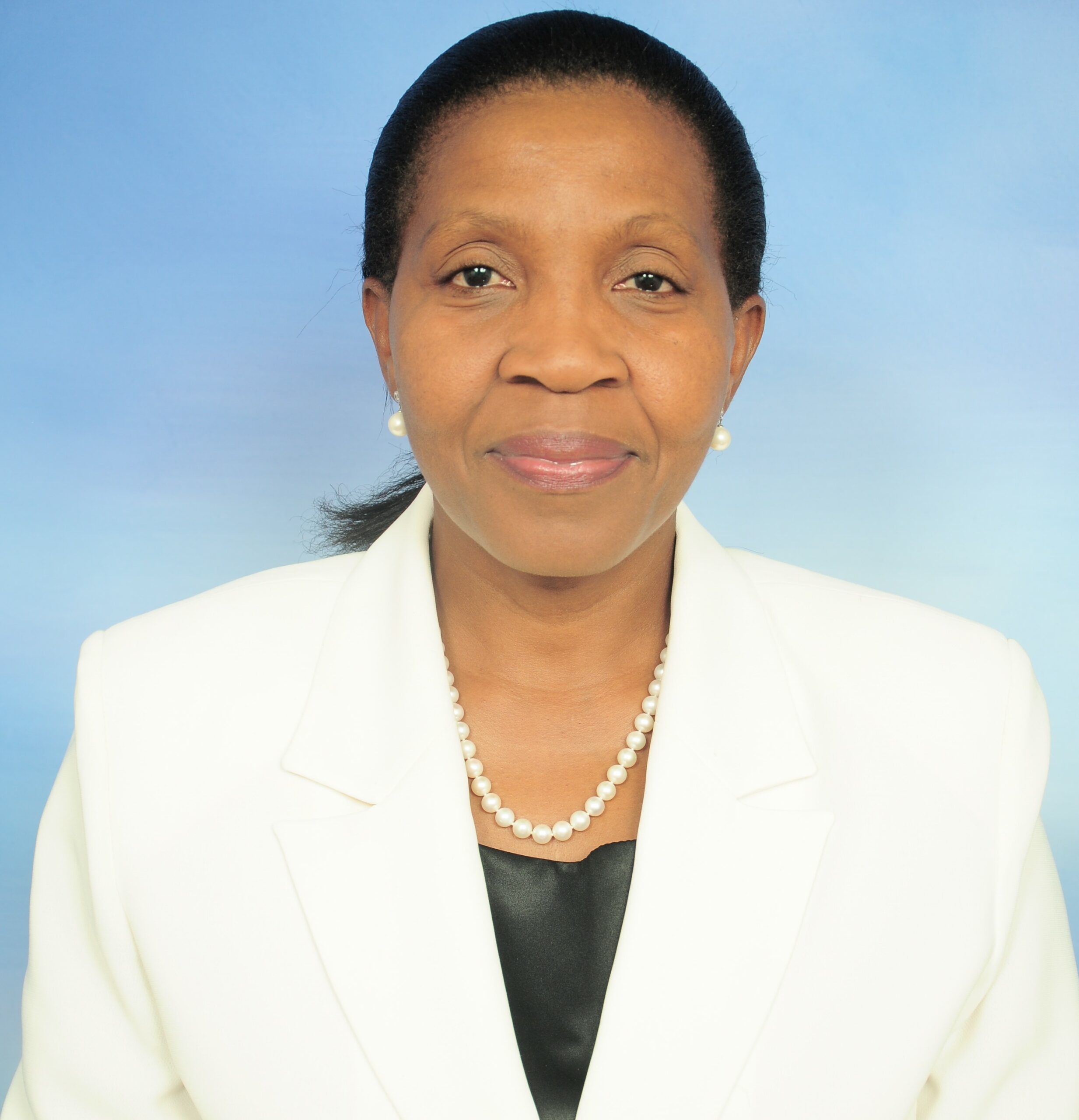 Mrs-Daisy-Molefhi-Executive-Director